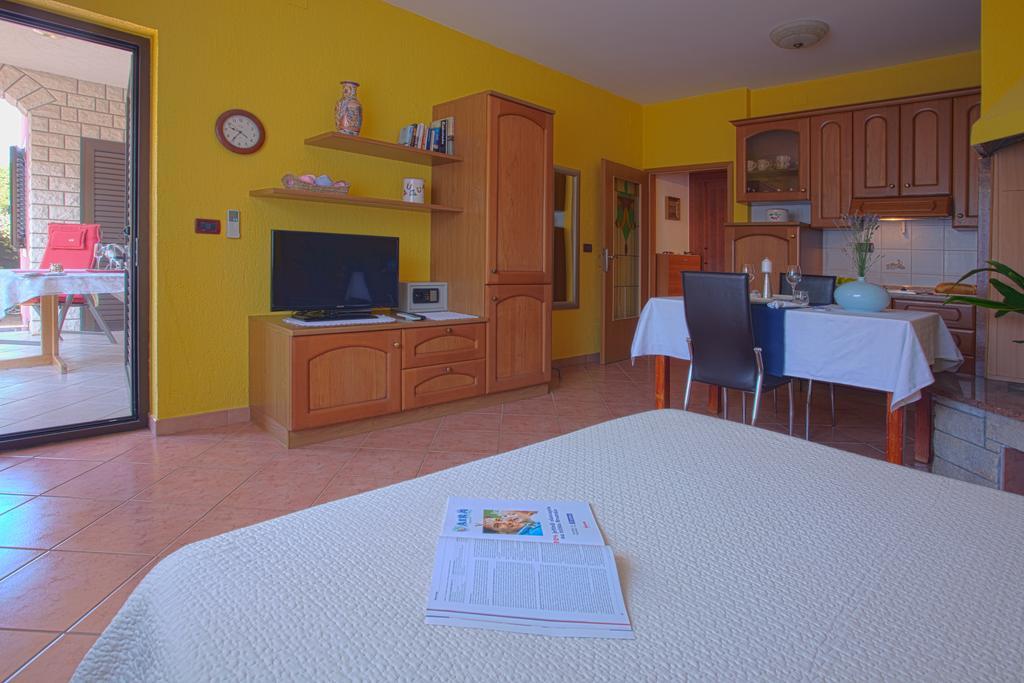 Apartments Daniela Novigrad  Room photo